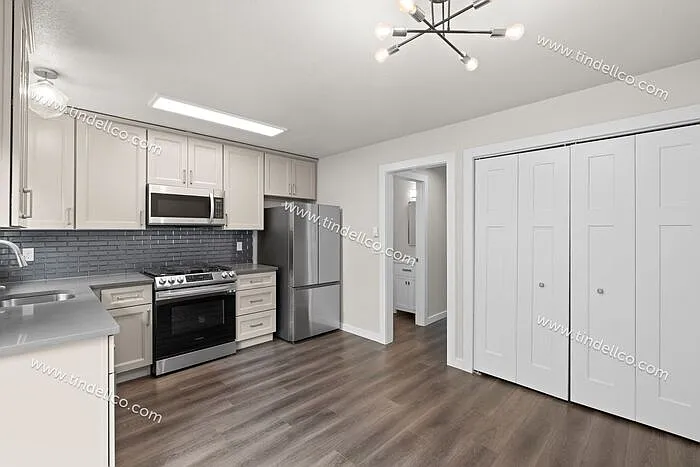 8019 SW 35th Ave #6 — Photo 9