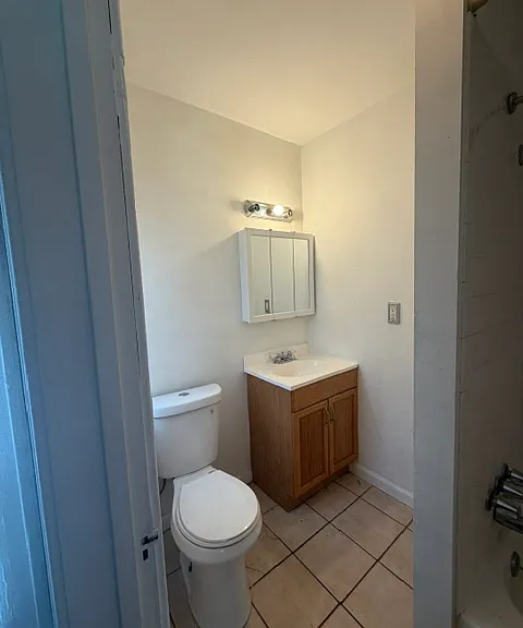 191 Vandervoort St — Photo 2