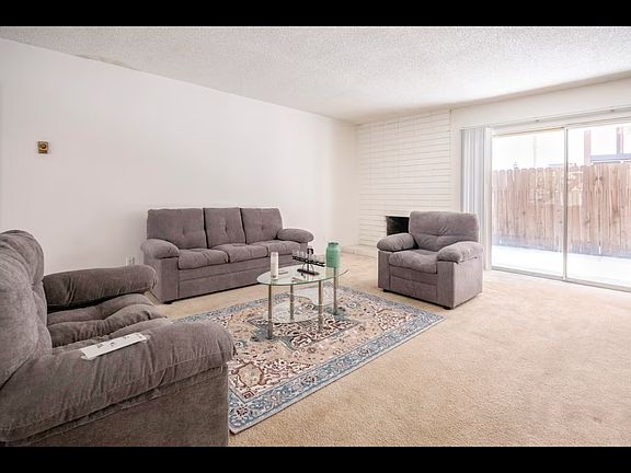 4th image of 139 Diamond St APT A
