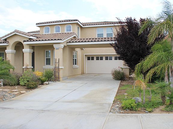 Extra long driveway and 2-car garage