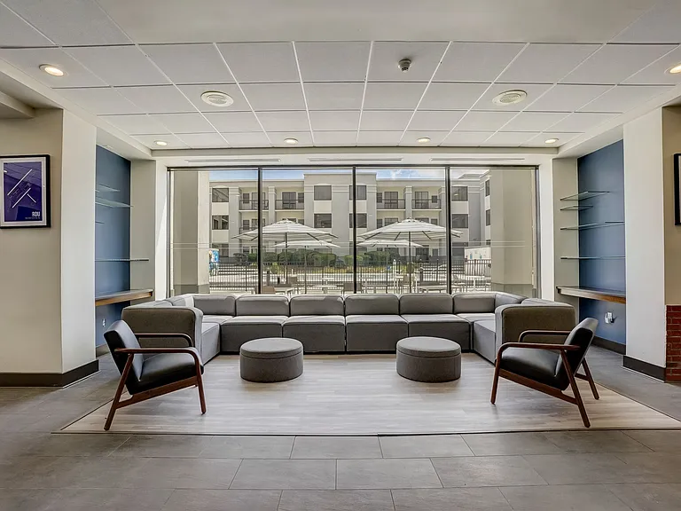 Vivo Living Raleigh — Photo 20