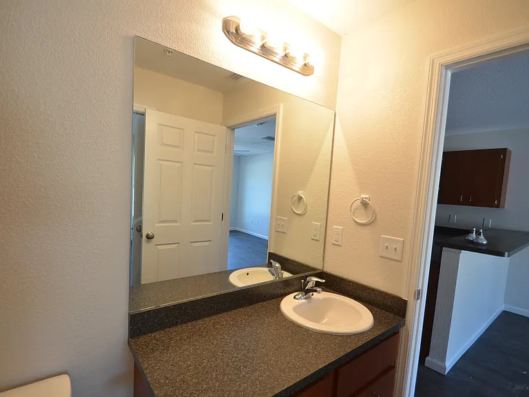 101-117 S Volusia Ave #4 — Photo 9