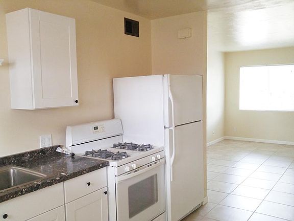 2nd image of 4324 N 14th St APT 3