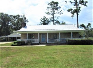 10587 NW Azalea St, Bristol, FL 32321