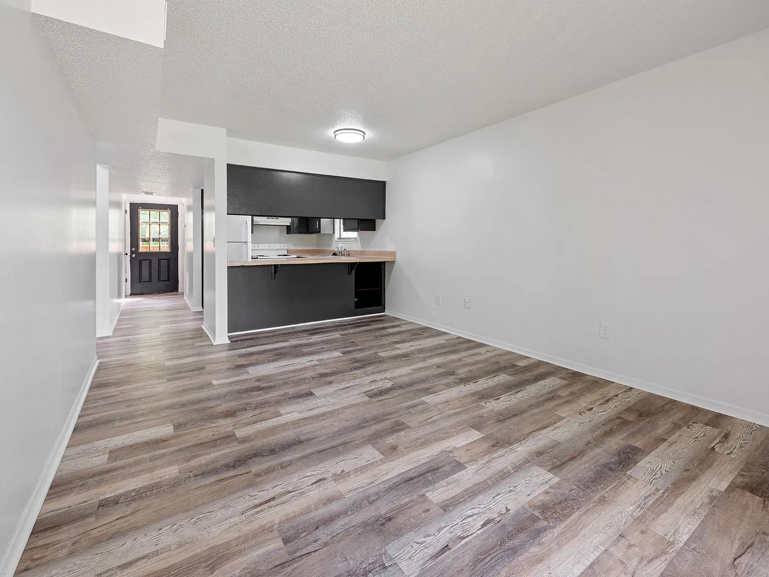 Tall Oaks - KC - Bricktown - 7103-... — Photo 2