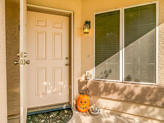 4th image of 9146 W Acoma Dr