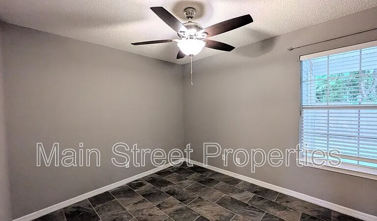 3180 Birdseye Cir — Photo 26