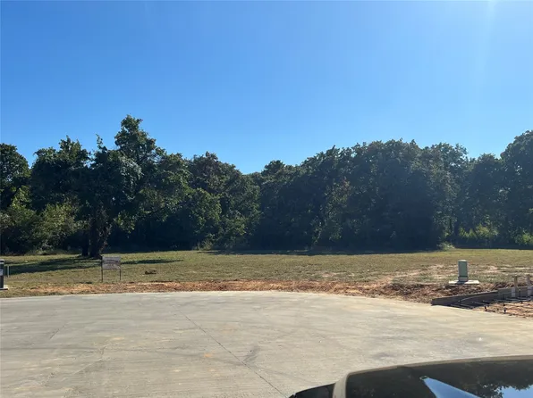 5832 Grey Wolf Ct, Fort Worth, TX 76140