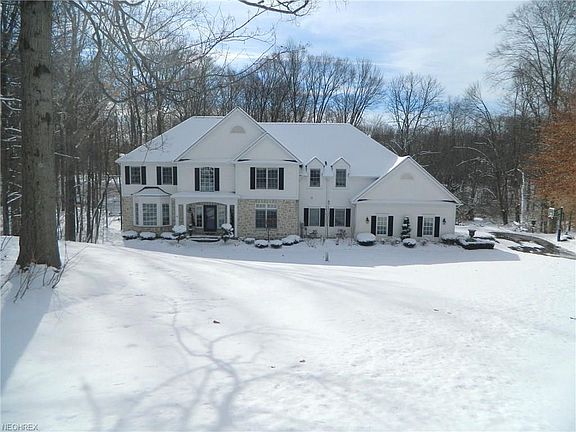 2nd image of 8665 Tamarack Trl
