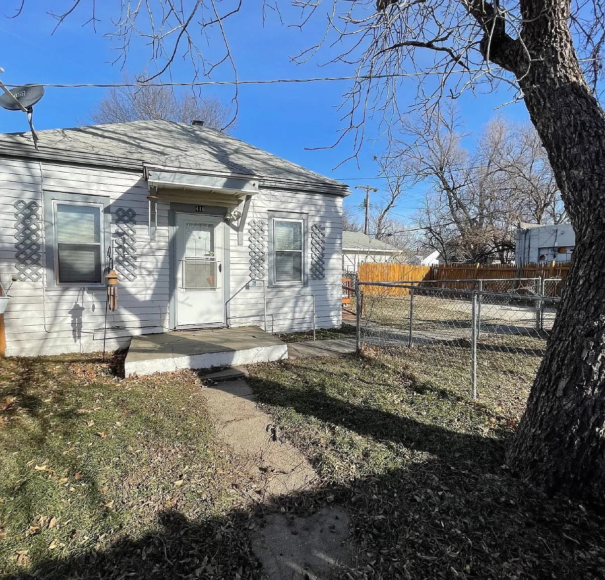 1 bed, 1.0 bath, $600 — Photo 1