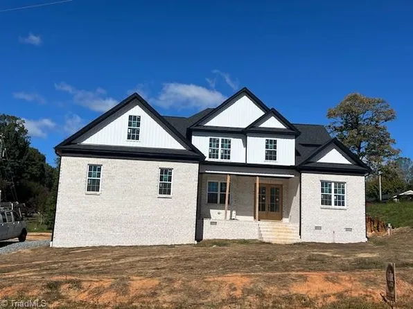 6998 Colleen Ct, Summerfield, NC 27358