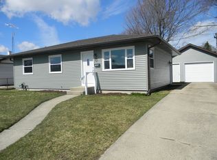 1906 86th Pl, Kenosha, WI 53143