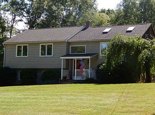 27 Daniel Way, Scituate, RI 02831