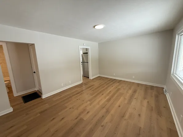 805 S Albert Ave, South Bend, IN 46619