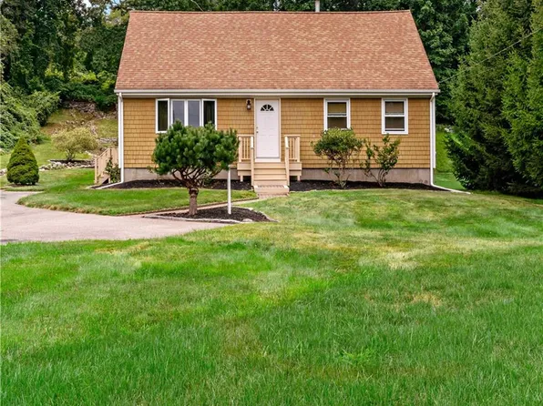 854 Middlebridge Rd, South Kingstown, RI 02879