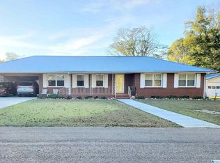 100 Mynatt Dr, Weaver, AL 36277