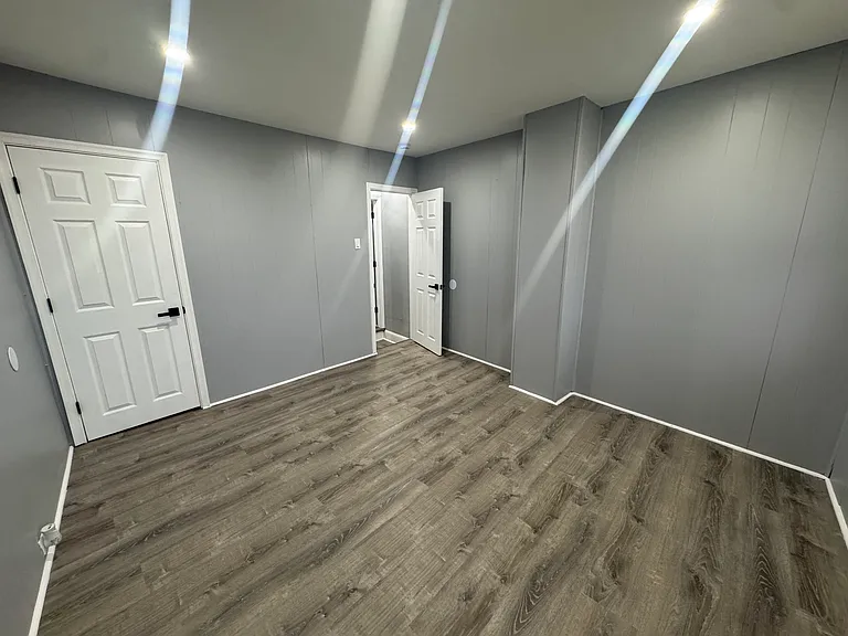 608 Sycamore St — Photo 8