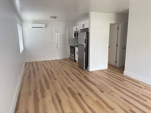 5th image of 1838 McKinley St #1