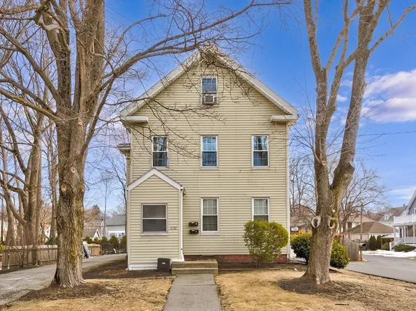 1052 Main St #2, Wakefield, MA 01880