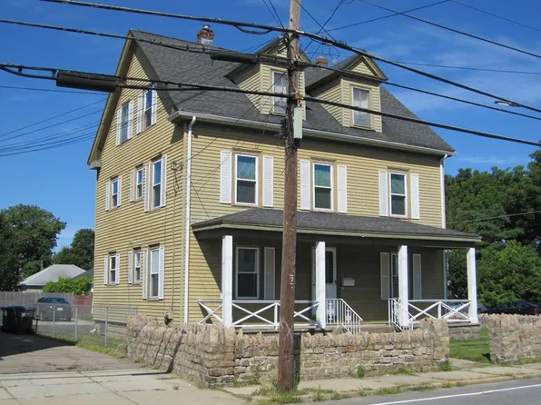 28 Cedar St, Milford, MA 01757