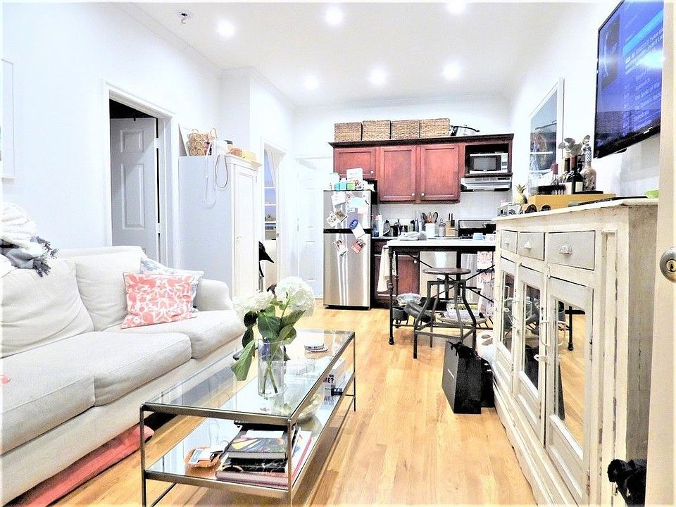 1st image of 120 Sullivan St #1R
