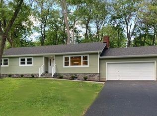 5 Lealand Rd, Morris Plains, NJ 07950