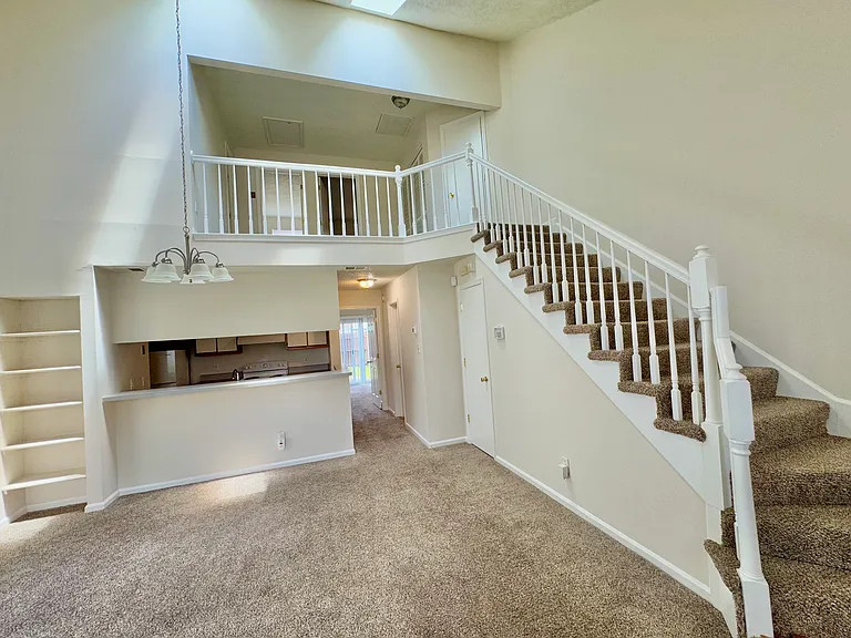 3210 Forest Green Dr — Photo 4
