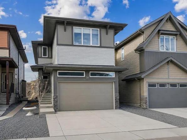 24 E Willow Park Point, Cochrane, AB T4C 2V3