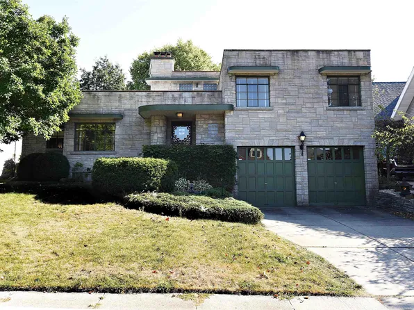 816 E Woodside St, South Bend, IN 46614
