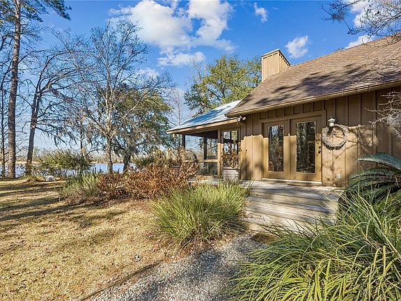 3rd image of 295 Incachee Ct