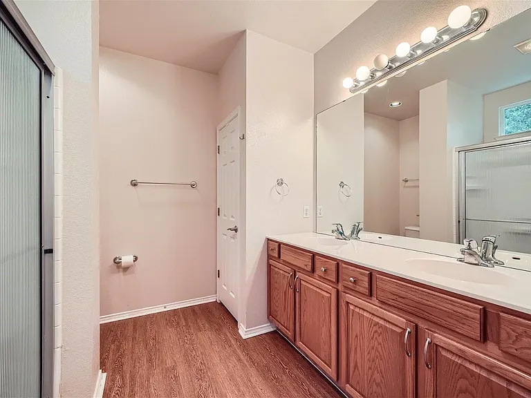 120 Muir Ct — Photo 18