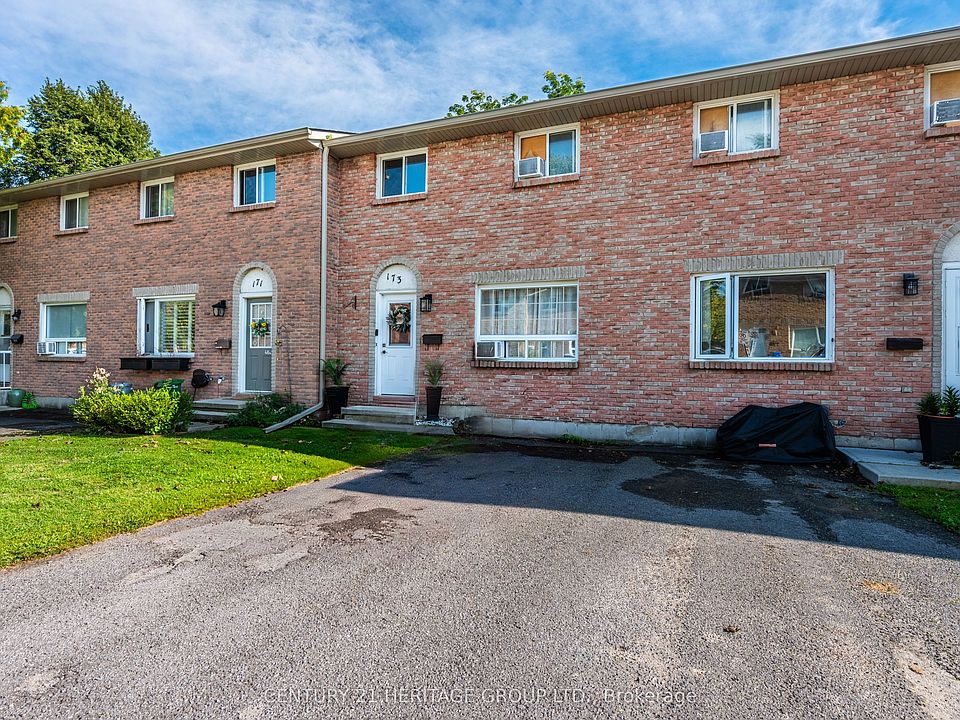 1st image of 173 Rosemund Cres