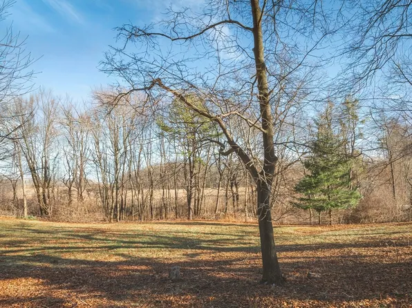 23 Jeffreys Neck Rd, Ipswich, MA 01938