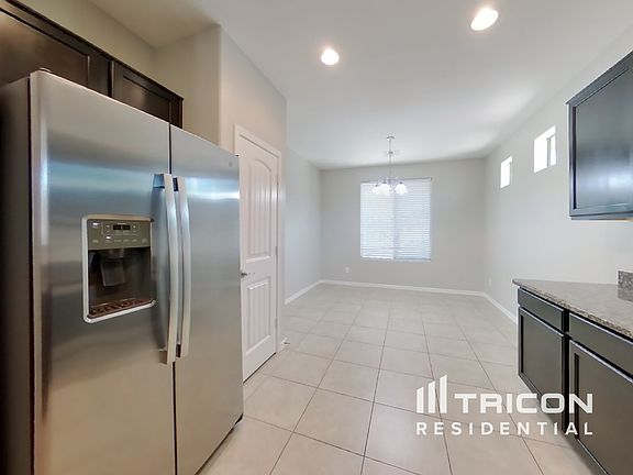 4th image of 790 E Pasture Canyon Dr
