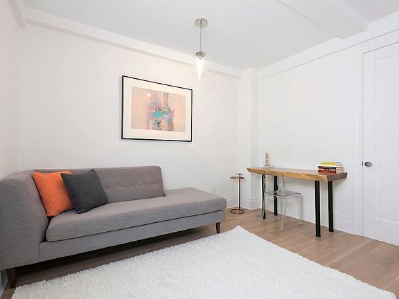 4th image of 124 W 93rd St APT 4B