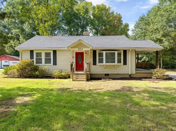 213 Oak Dr, Belton, SC 29627