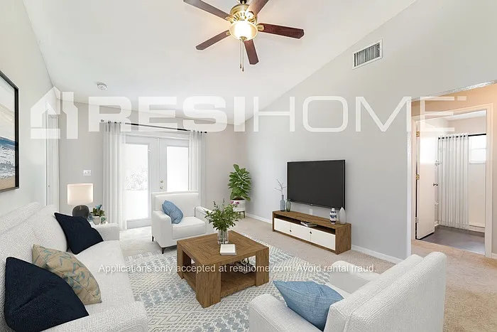 3009 Sabal Bend Dr NE — Photo 5