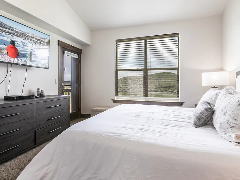 1115 W Wintercress Trl — Photo 10