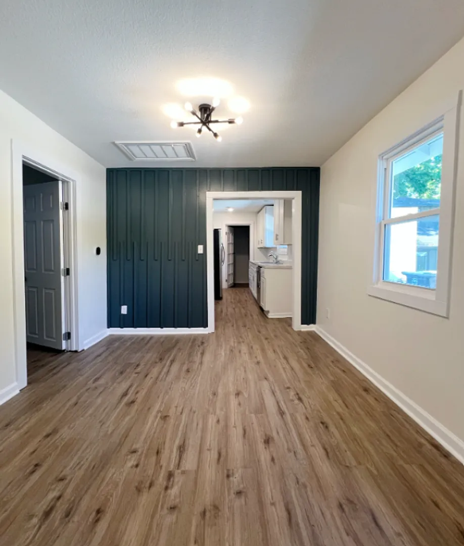 3-Bedroom, 2 Bath Single Family for Rent in Kansas City| Nice Backyard & Modern Kitchen — Photo 2