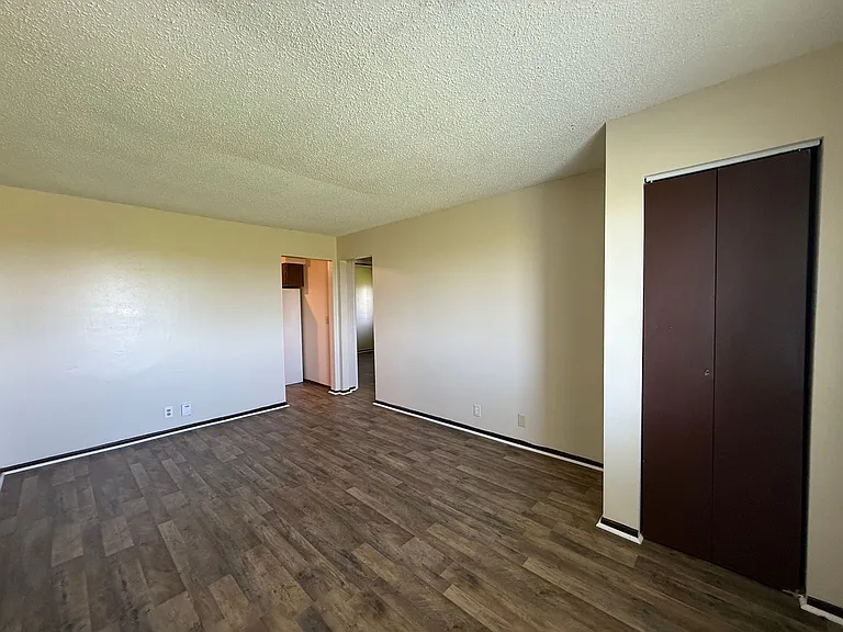 351 Southland Dr #40 — Photo 3