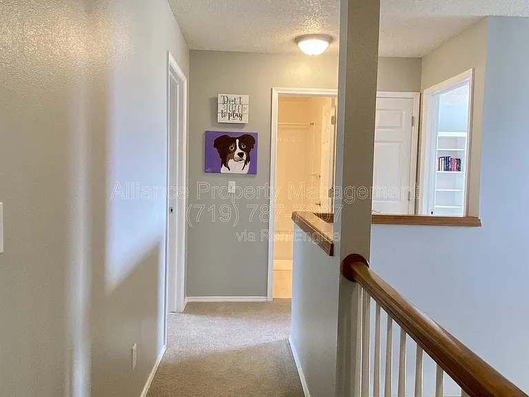 2825 Dristol Dr — Photo 23