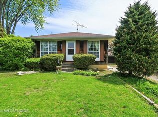 1411 Barberry Ln, Round Lake Beach, IL 60073