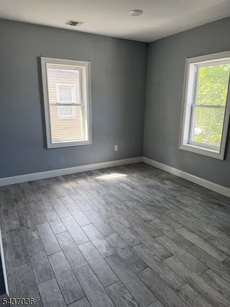 3 bed, 1.0 bath, $2,895 — Photo 2