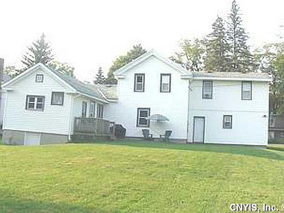 3rd image of 22 E Maple Ave