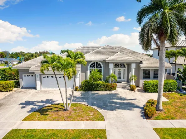 738 Caribbean Ct, Marco Island, FL 34145