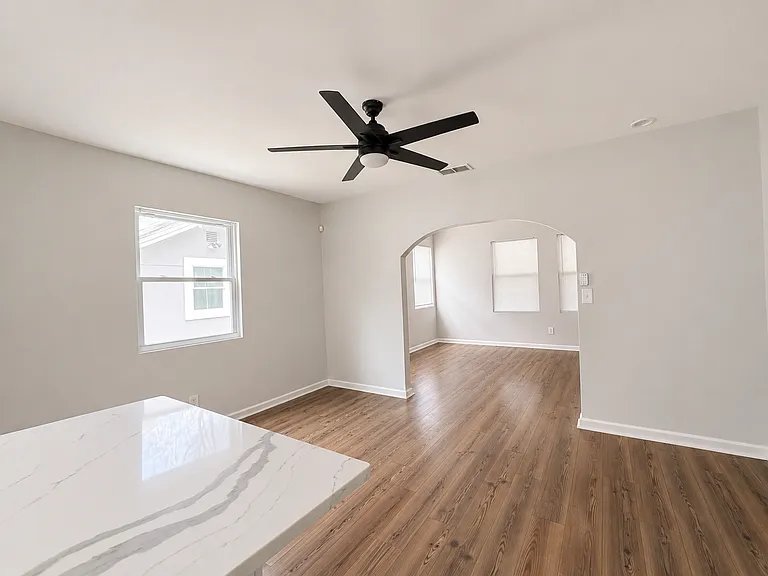 3348 Commonwealth Ave — Photo 19