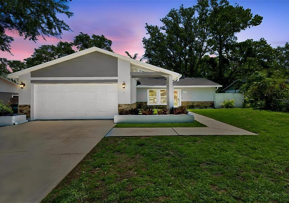 1st image of 222 Lotus Dr