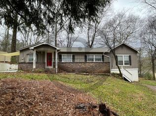 1416 Posey Cir, Mount Olive, AL 35117