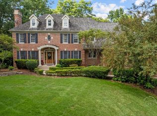 4N494 Hidden Oaks Rd, St Charles, IL 60175