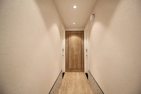 Rented by Hagstrom Management Inc | media 28